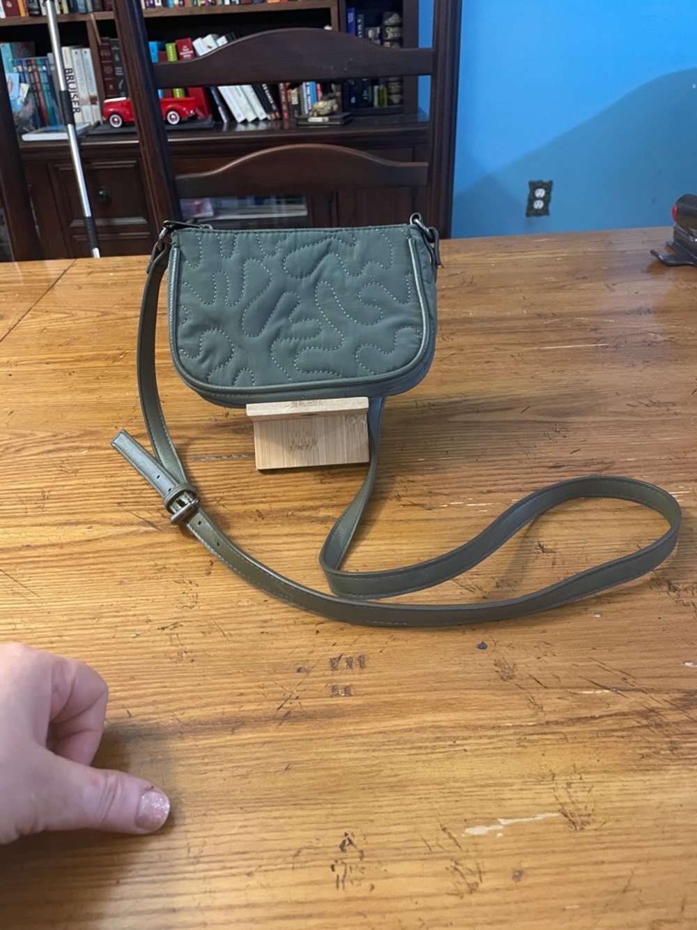 wild fable Olive Green Quilted Crossbody Bag